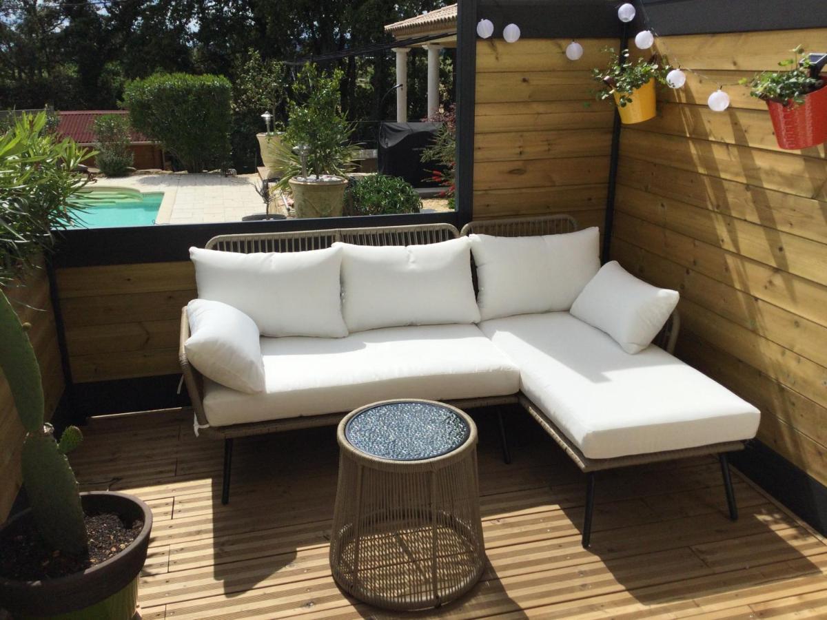 Le Pouticaire Apartment Salinelles Екстериор снимка